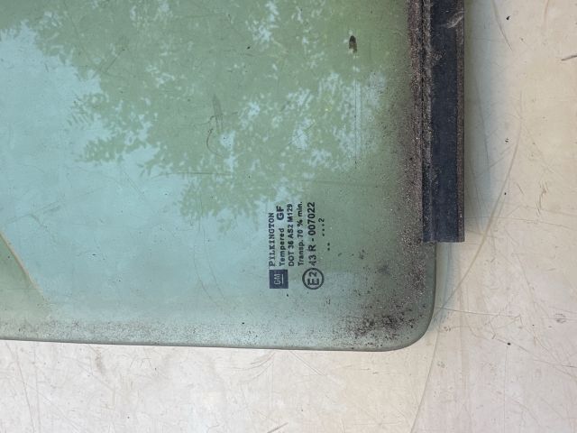 bontott OPEL ZAFIRA A Jobb hátsó Fixüveg (Ajtóban)