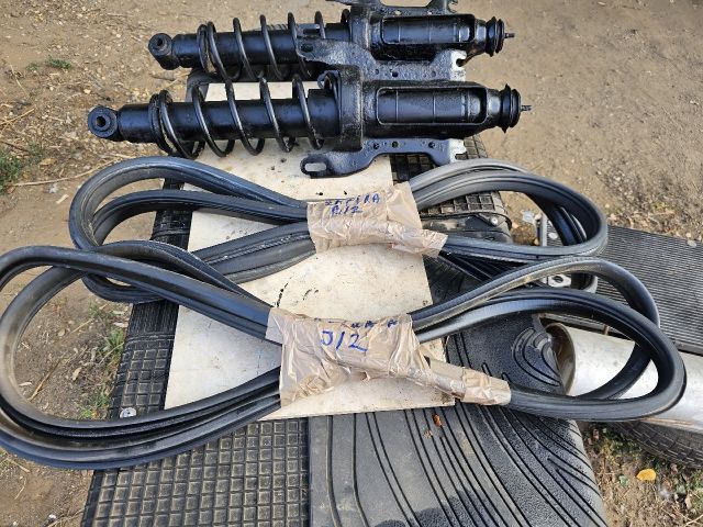 bontott OPEL ZAFIRA A Jobb hátsó Gumikéder