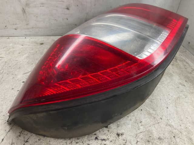 bontott OPEL ZAFIRA A Jobb Hátsó Lámpa