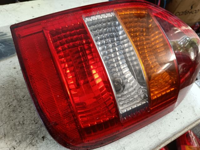 bontott OPEL ZAFIRA A Jobb Hátsó Lámpa