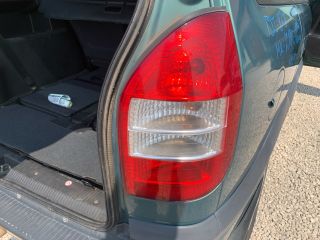 bontott OPEL ZAFIRA A Jobb Hátsó Lámpa