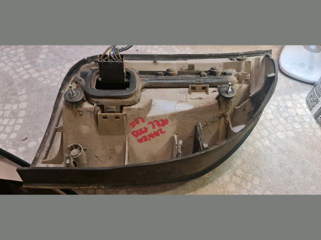 bontott OPEL ZAFIRA A Jobb Hátsó Lámpa