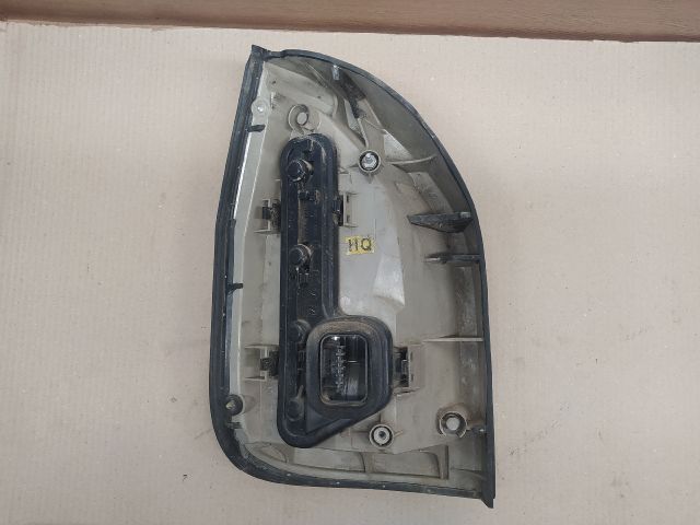 bontott OPEL ZAFIRA A Jobb Hátsó Lámpa