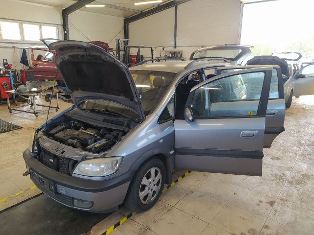 bontott OPEL ZAFIRA A Jobb Hátsó Lámpa