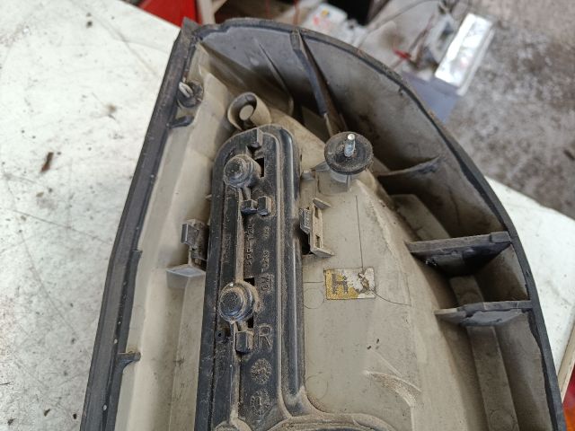 bontott OPEL ZAFIRA A Jobb Hátsó Lámpa