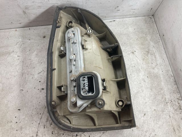 bontott OPEL ZAFIRA A Jobb Hátsó Lámpa