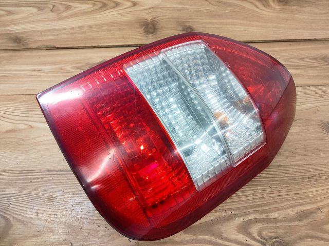 bontott OPEL ZAFIRA A Jobb Hátsó Lámpa