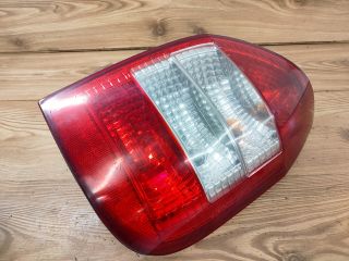 bontott OPEL ZAFIRA A Jobb Hátsó Lámpa