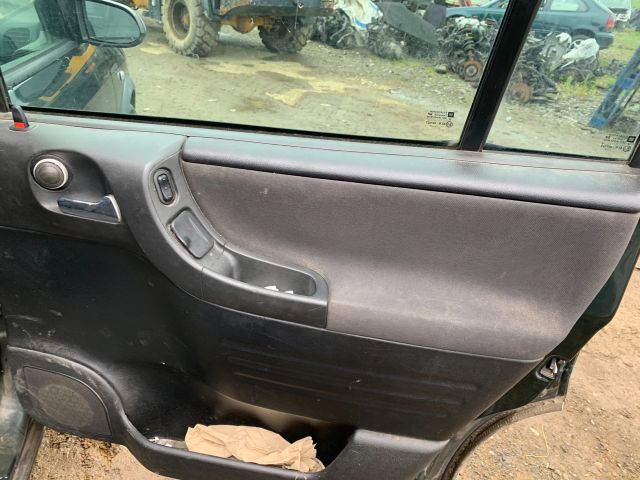 bontott OPEL ZAFIRA A Jobb Napellenző