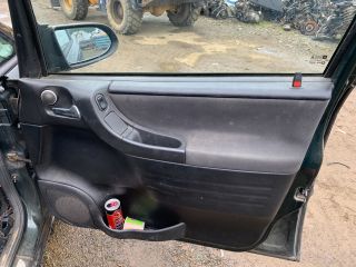 bontott OPEL ZAFIRA A Jobb Napellenző