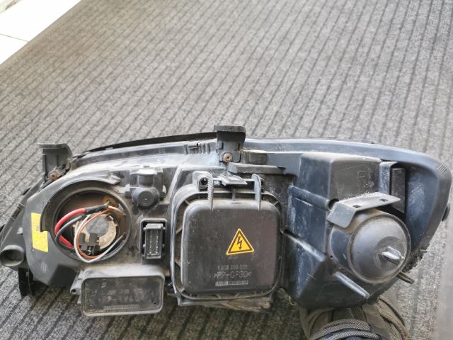 bontott OPEL ZAFIRA A Jobb Xenon Fényszóró