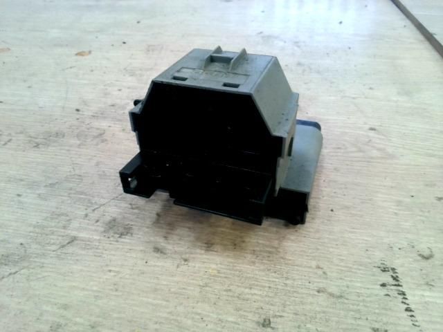 bontott OPEL ZAFIRA A Kapcsoló (Magában)