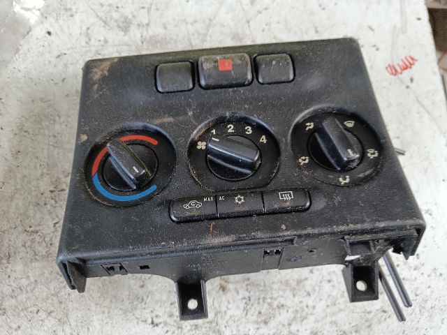 bontott OPEL ZAFIRA A Klíma Kapcsoló