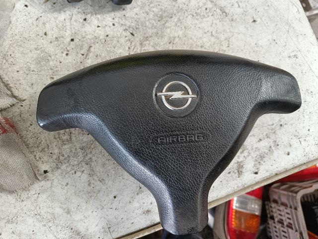 bontott OPEL ZAFIRA A Kormánylégzsák
