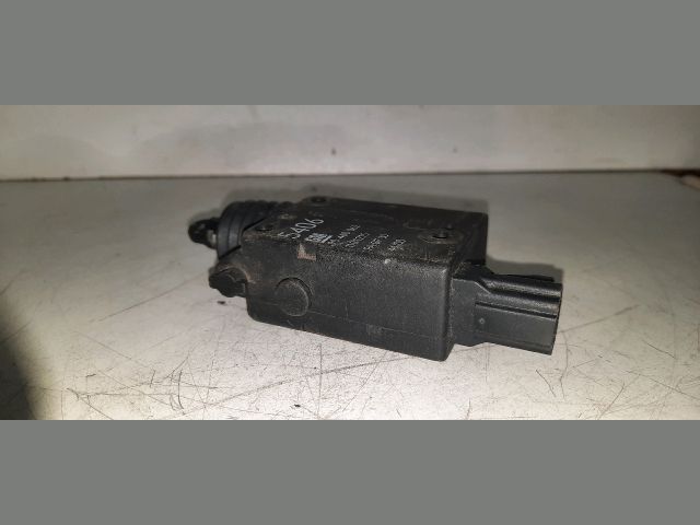 bontott OPEL ZAFIRA A Központizár Motor Csomagtérajtó