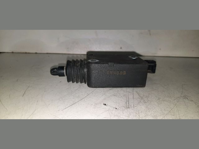 bontott OPEL ZAFIRA A Központizár Motor Csomagtérajtó