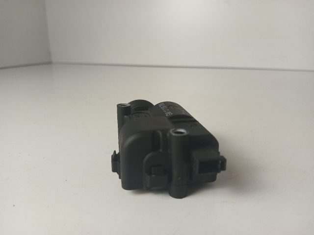 bontott OPEL ZAFIRA A Központizár Motor Csomagtérajtó