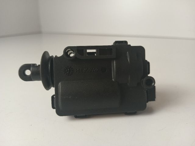 bontott OPEL ZAFIRA A Központizár Motor Csomagtérajtó