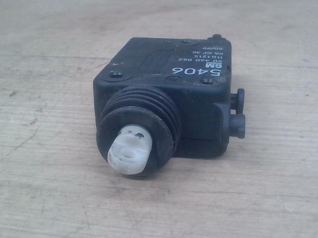 bontott OPEL ZAFIRA A Központizár Motor Csomagtérajtó