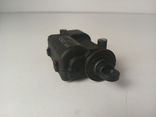 bontott OPEL ZAFIRA A Központizár Motor Csomagtérajtó