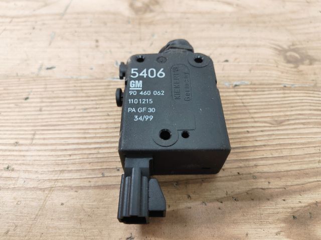 bontott OPEL ZAFIRA A Központizár Motor Csomagtérajtó