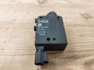 bontott OPEL ZAFIRA A Központizár Motor Csomagtérajtó