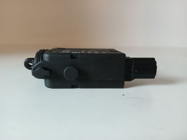 bontott OPEL ZAFIRA A Központizár Motor Csomagtérajtó