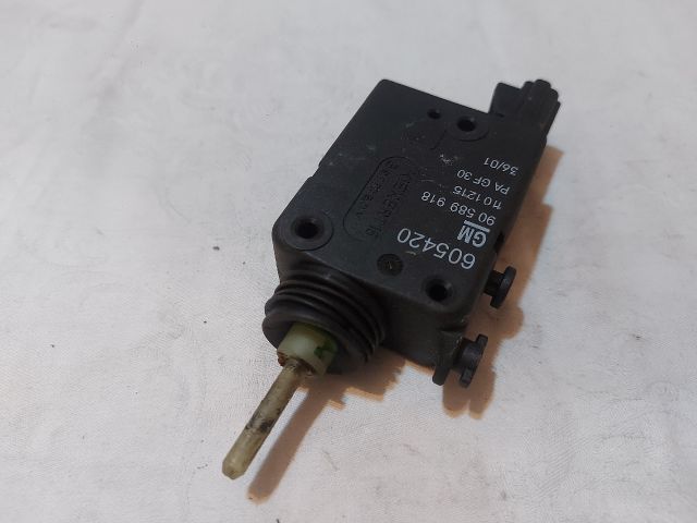 bontott OPEL ZAFIRA A Központizár Motor Tankajtó