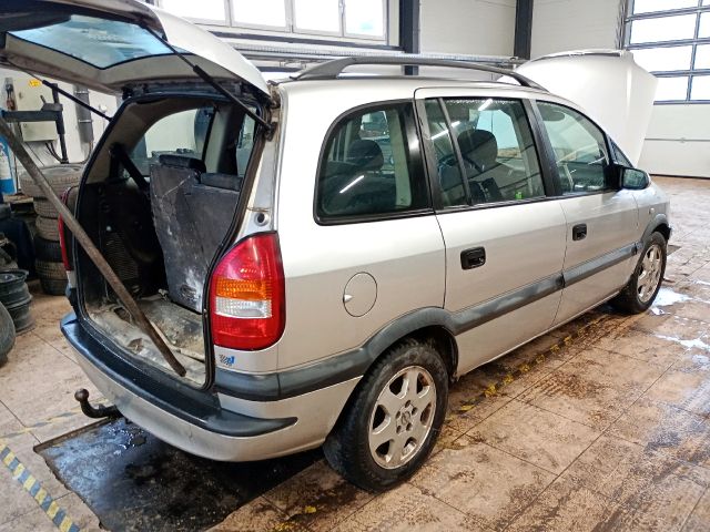 bontott OPEL ZAFIRA A Kürt