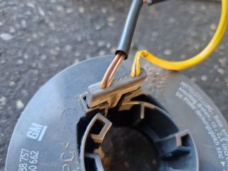 bontott OPEL ZAFIRA A Légzsák Átvezető Szalagkábel