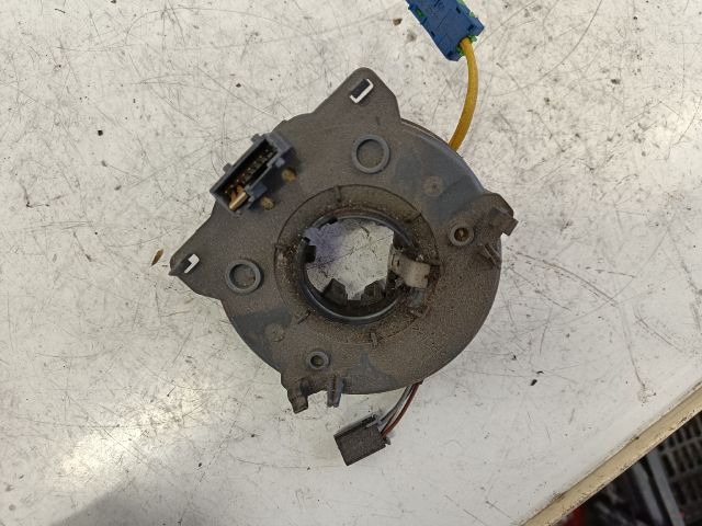 bontott OPEL ZAFIRA A Légzsák Átvezető Szalagkábel