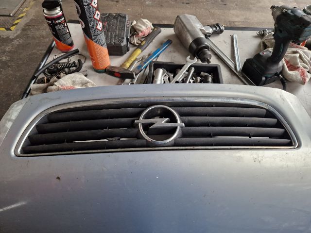 bontott OPEL ZAFIRA A Motorháztető