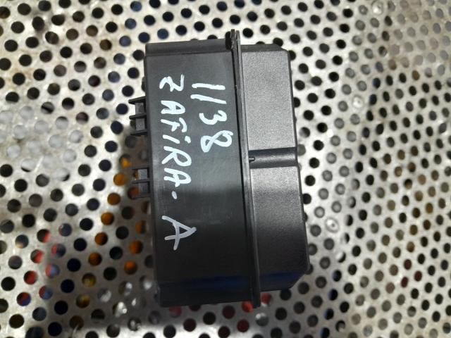 bontott OPEL ZAFIRA A Multifunkciós Kijelző