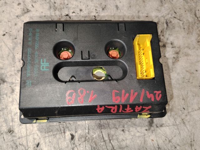 bontott OPEL ZAFIRA A Óra (Időmérő)