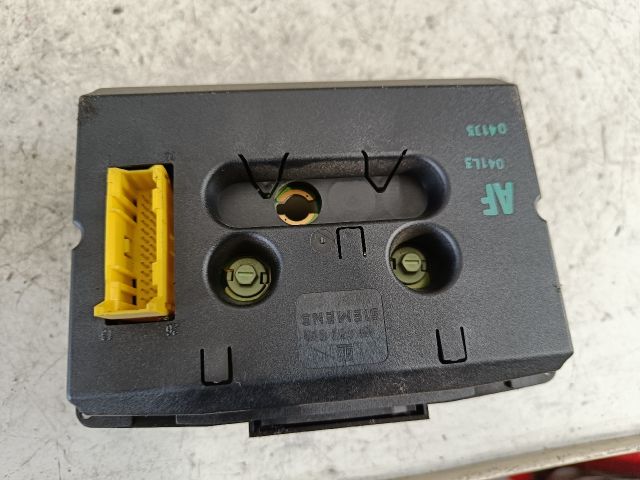 bontott OPEL ZAFIRA A Óra (Időmérő)