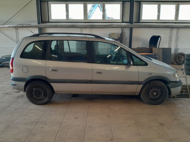 bontott OPEL ZAFIRA A Tankajtó