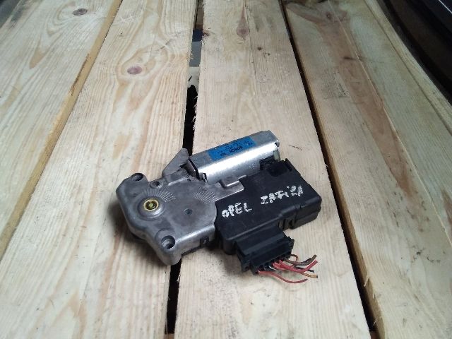 bontott OPEL ZAFIRA A Tetőablak Motor