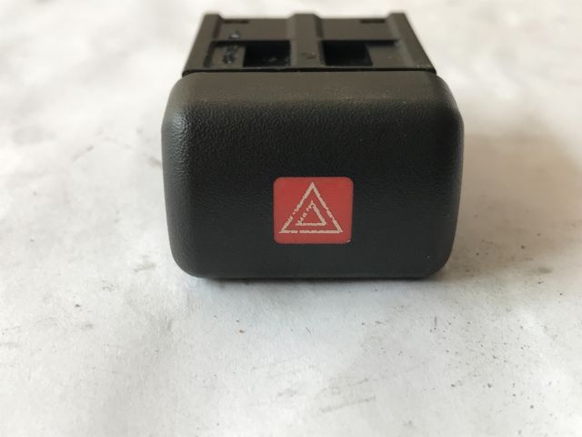 bontott OPEL ZAFIRA A Vészvillogó Kapcsoló