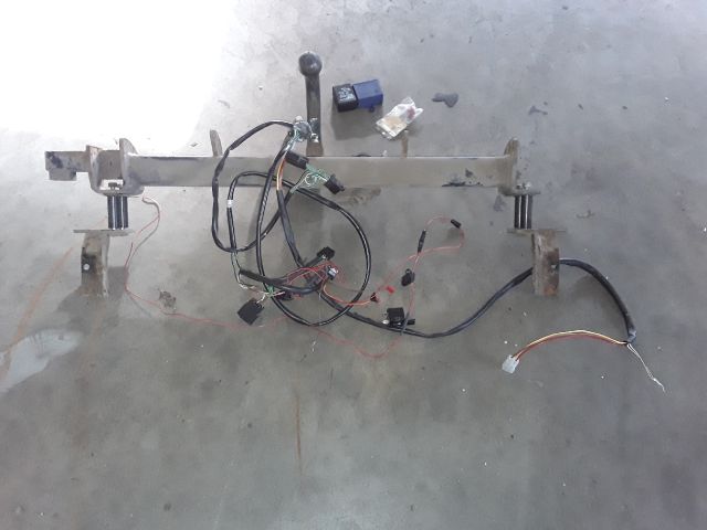 bontott OPEL ZAFIRA A Vonóhorog