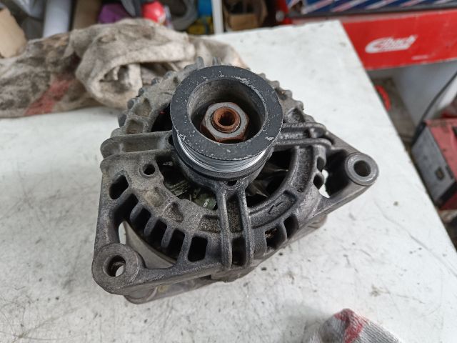 bontott OPEL ZAFIRA B Generátor