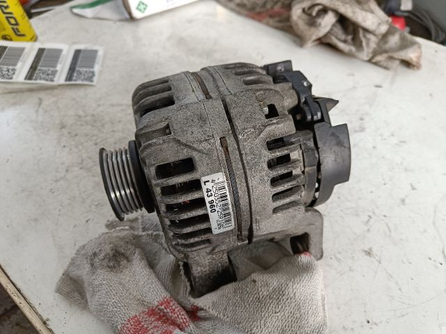 bontott OPEL ZAFIRA B Generátor