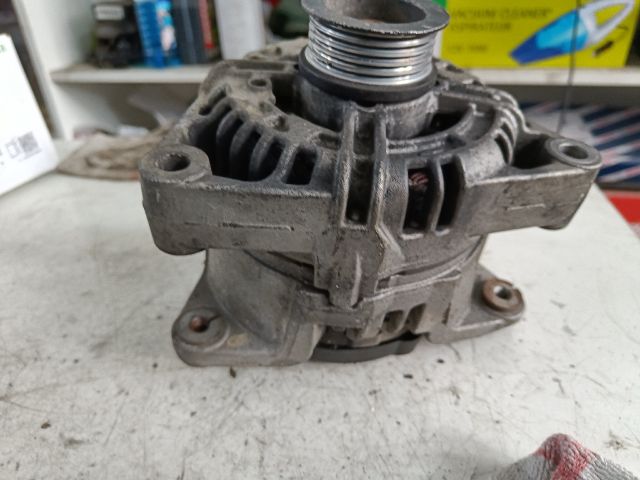 bontott OPEL ZAFIRA B Generátor