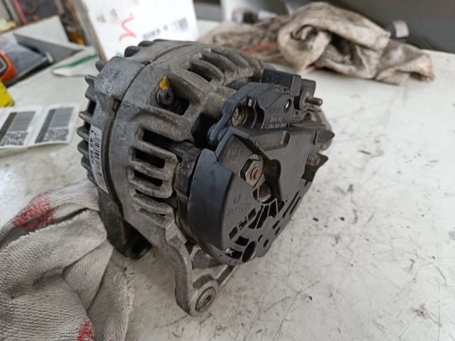 bontott OPEL ZAFIRA B Generátor