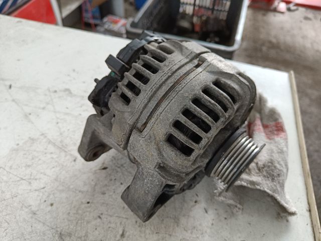 bontott OPEL ZAFIRA B Generátor