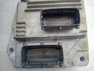 bontott OPEL ZAFIRA B Motorvezérlő