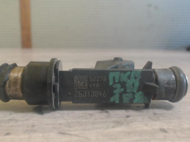 bontott OPEL ZAFIRA B Porlasztó (1 db)