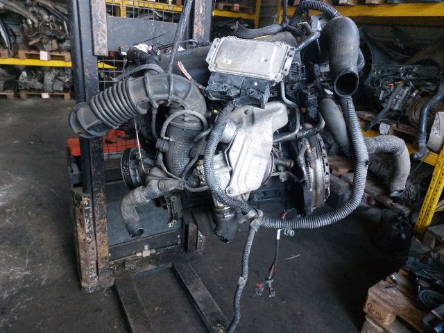 bontott OPEL ZAFIRA B Komplett Motor (Segédberendezésekkel)