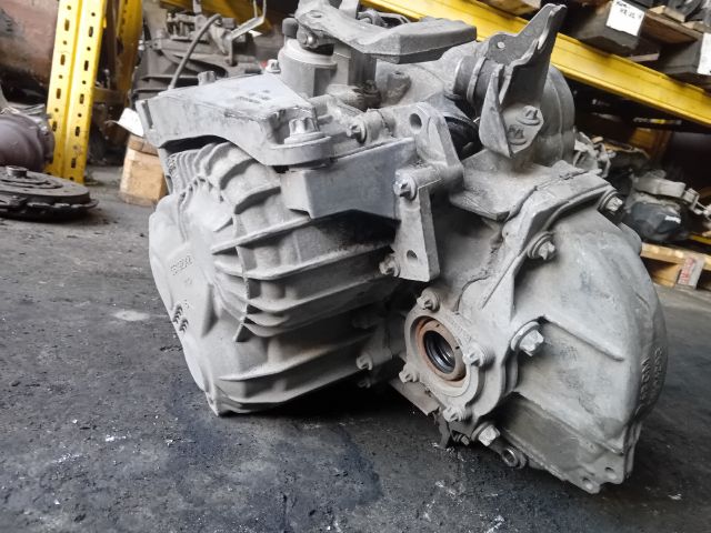 bontott OPEL ZAFIRA B Váltó (Mechanikus)