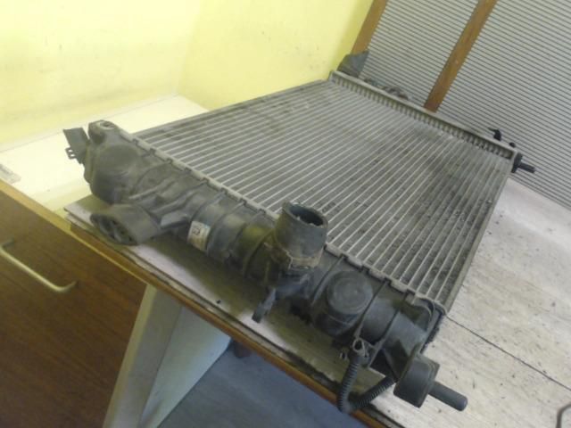 bontott OPEL ZAFIRA B Vízhűtő Radiátor (Nem klímás)