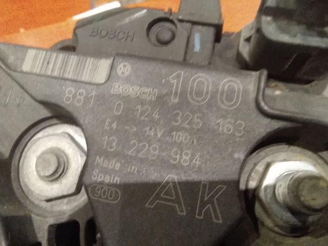 bontott OPEL ZAFIRA B Generátor